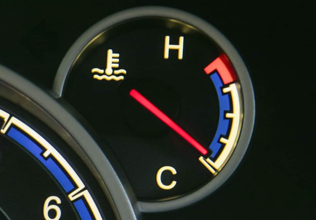 Odgrzewanie silnika na luzie. Czy diesel lub benzyna mogą ucierpieć?