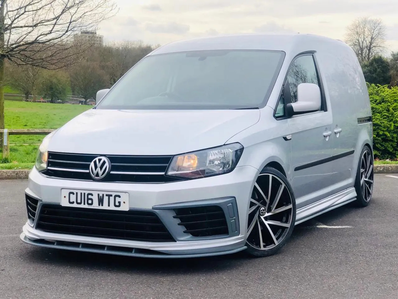 Body Kit dla VW Caddy: Kompletny Przegląd Stylizacji i Modyfikacji