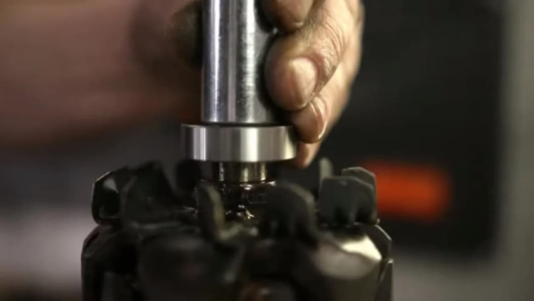 Jak rozebrać alternator w samochodzie: kompletna instrukcja demontażu