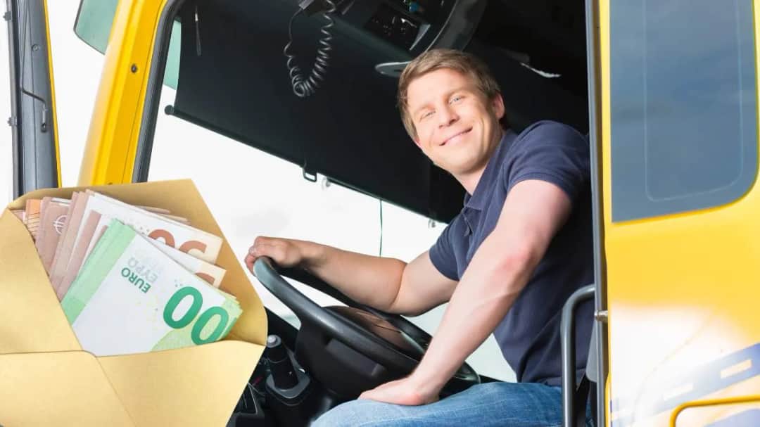 Zarobki kierowcy tira w Holandii: Ile naprawdę można zarobić za granicą?