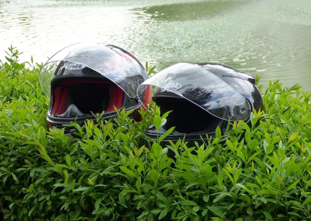 Jak zmierzyć rozmiar kasku motocyklowego, aby uniknąć błędów i bólu