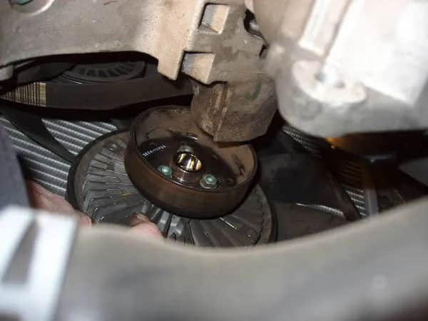 Pasek alternatora w Passacie B5: kompletna instrukcja samodzielnej wymiany