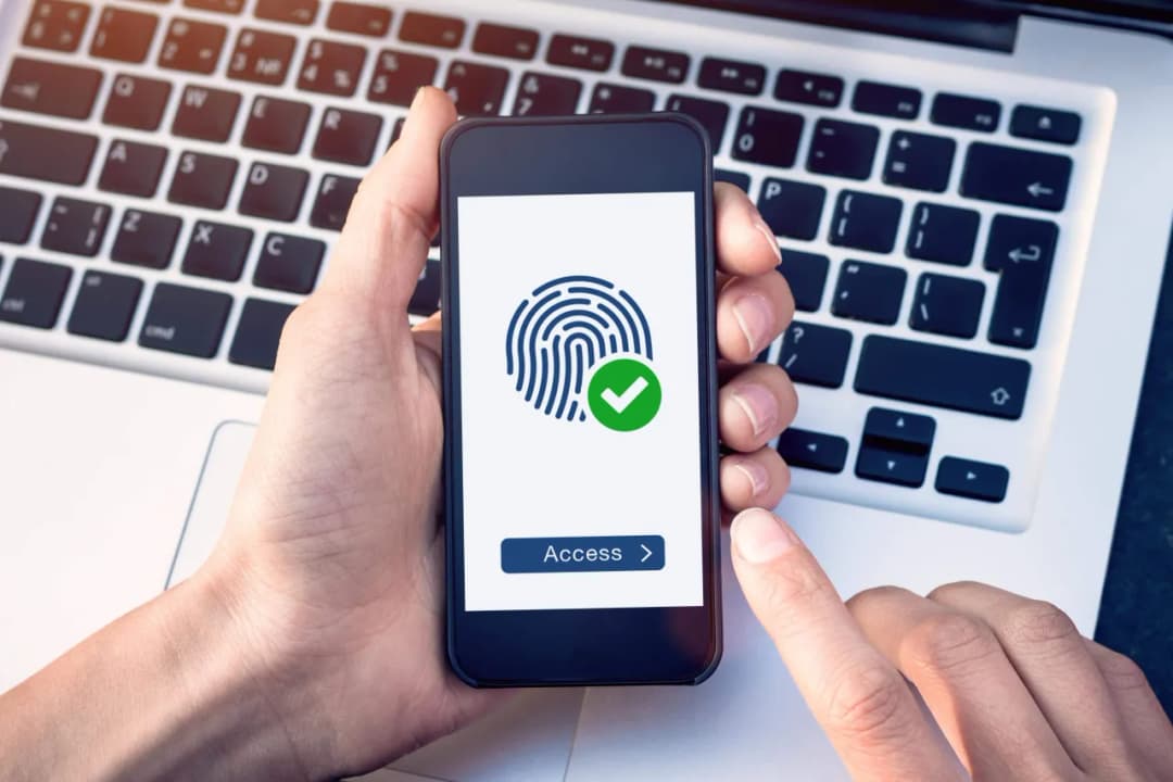 Technologie bezpieczeństwa i przestrzeganie przepisów - jak zadbać o bezpieczeństwo w firmie?