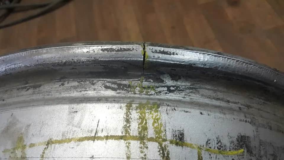 Spawanie felgi aluminiowej - realne koszty i ceny w warsztatach 2025