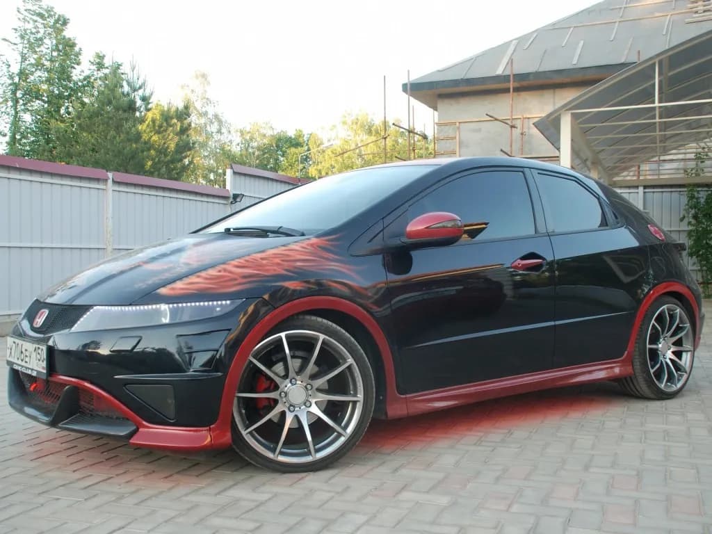 Najważniejsze modyfikacje Honda Civic 8 - porady dla początkujących